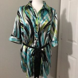 Gorgeous Cato shirt!